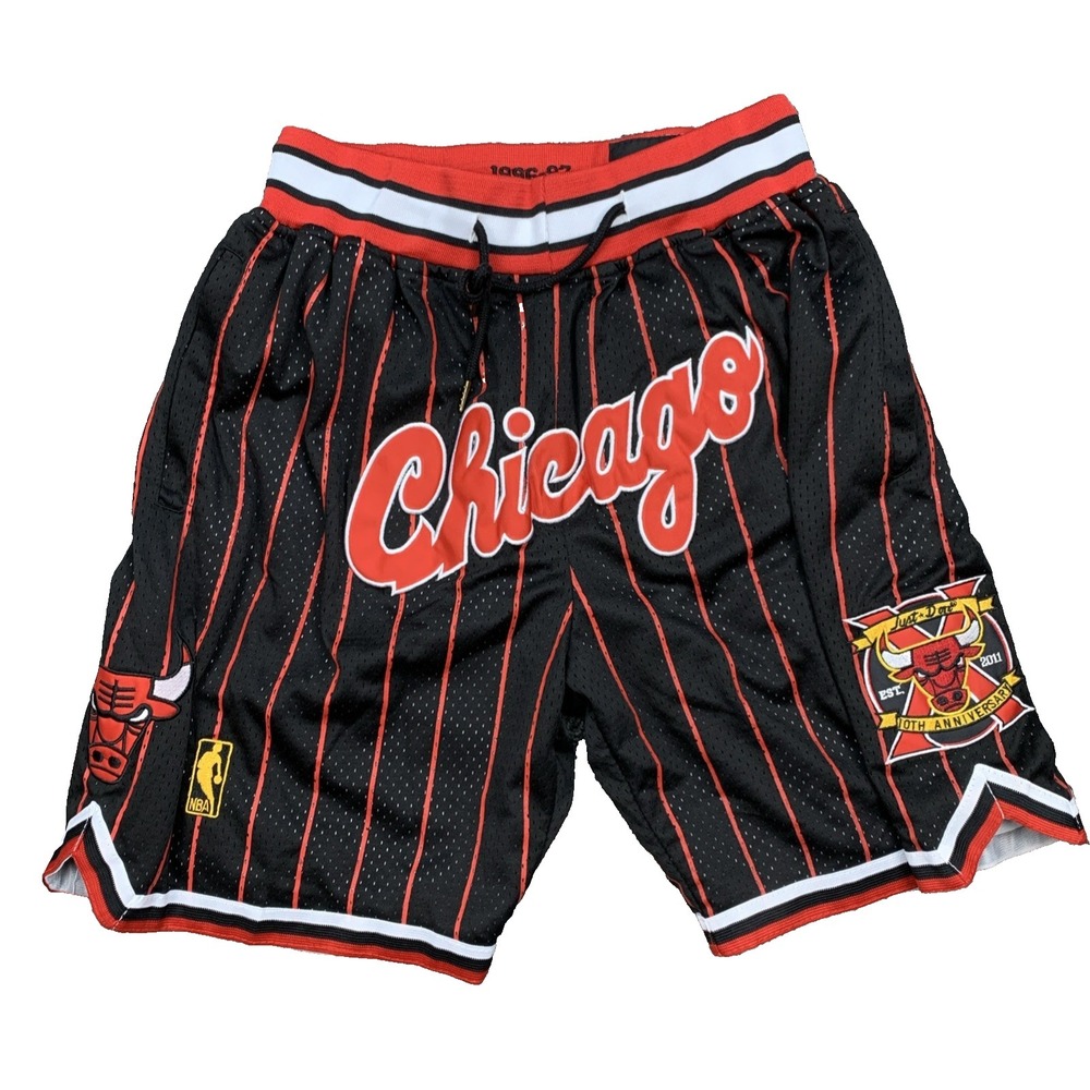 Just Don Chicago Bulls 10th Anniversary NBA Mesh Shorts Size Medium 1996-97